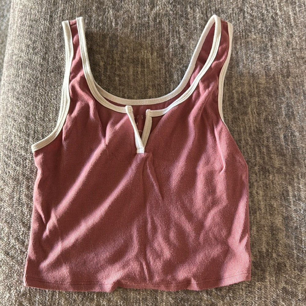 Pink tank top/crop top